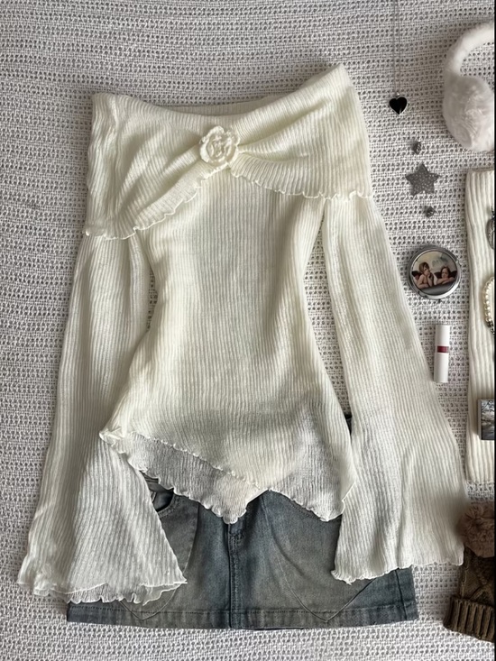 jt Tops - Elegant Off-Shoulder Cream Ribbed Knit Top